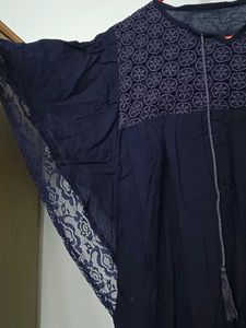 Navy Blue Top 🤩