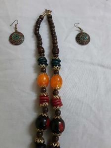 Necklace &amp; Earring Set