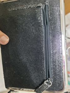CLARKS Clutch