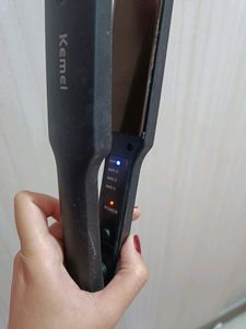 Kemei Professional Hair Straightener