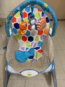 Infantso Baby Rocker With Free Mosquito Net