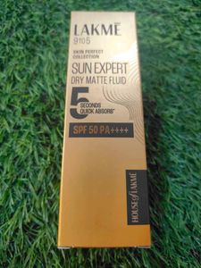 Lakme 9 To 5 Sun Expert Dry Matte Fluid Sunscreen