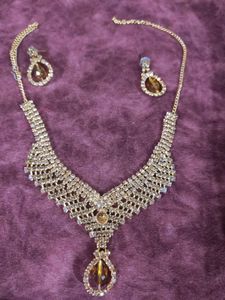new gold stone Elegant Jewellery Set