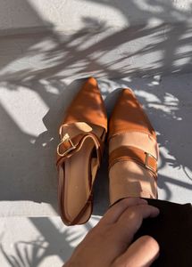 Van Hueson Office / Casual Wear Sandals