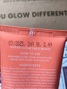 Foxtale Super Glow Face Wash