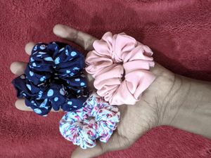 Scrunchies(SET OF 3)