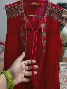 Maroon Ethnic shrug
