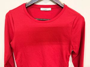 Red side rouched top