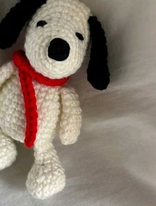 Crochet Snoopy with Red Collar