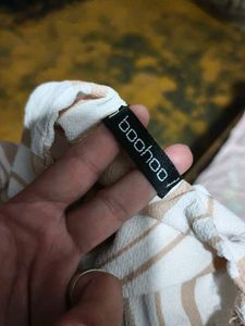 I. CUTE BOOHOO TOP