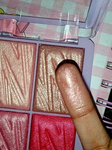 Hilary Rhoda Blush Squad Palette