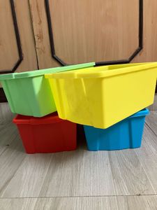 Four Set Box Stand