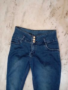 High Waisted Jeans✨