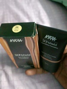 NYKAA SKINshield Foundation