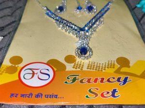 Jewellery Set With Free Bracelet