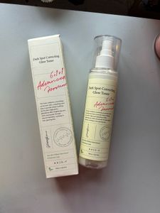 axis y dark spot correcting toner