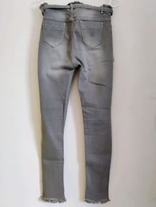 Grey Skinny Jeans With Belt