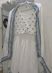 Elegant White Kurta And Dupatta Set