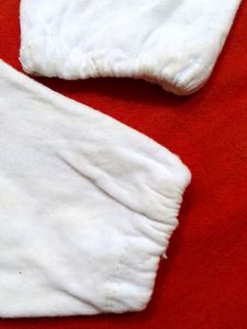 White Cotton Hand Gloves