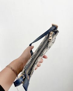 MANGO Baguette Bag