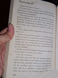 AGATHA CHRISTIE NOVEL