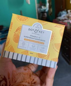 Dot & Key Vitamin C + E Superbright Moisturizer