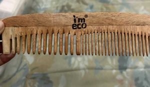 Kacchi Neem Wooden Comb