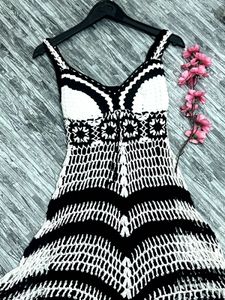 FOREVER 21, Crochet Black &amp; White Dress