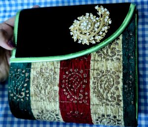 Ladies Clutch For Parties