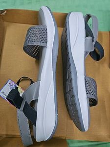 Madam Glorious Sandals Size 8