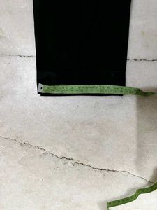 ZARA BLACK SLIM FIT TROUSERS 32