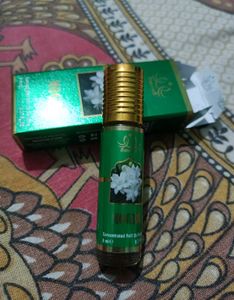 Nooroon Concentrated Roll-On Perfume