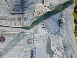 Denim Jacket - Stylish &amp; Versatile