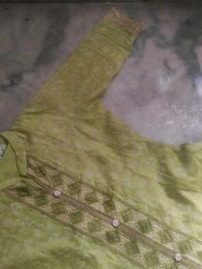 Green Embroidered Kurta