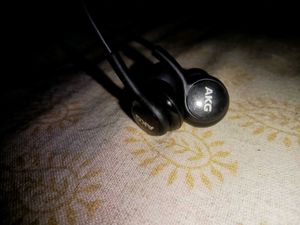 Brand New Samsung AKG Type-C Earphone Unused Total
