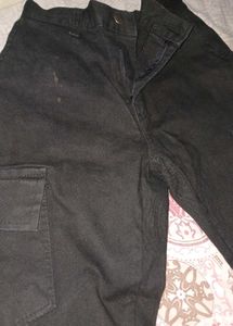 BLACK CARGO PANTS
