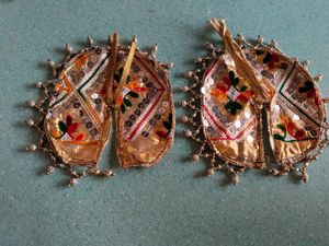 Radha Krishna Poshak