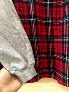 Unisex Checks Jacket/Pullover .