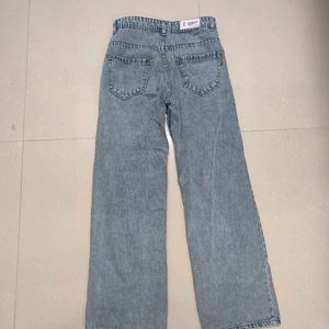 Grey Coloured Straight Pant