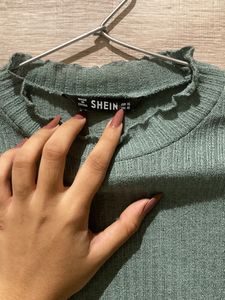 Green Full Sleeved Crop Top