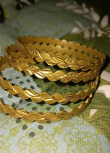 Set of 4 Gold Bangles