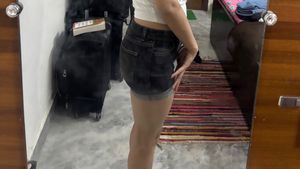 Stylish Black Denim Shorts !