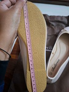 Shoeshine India Peach Ballerinas Size 41