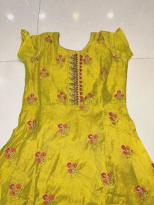Elegant Yellow Ethnic Gown