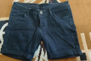 Highwaist Black Shorts