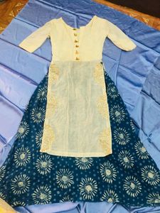 Off White With Navy Blue Printed Kurta