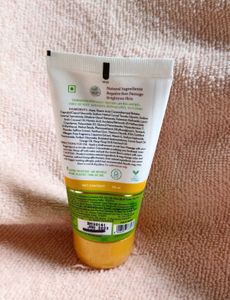Mamaearth Ubtan Facewash With Turmeric &amp; Saffron
