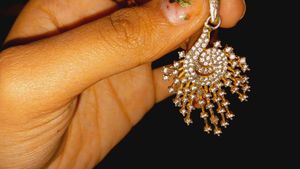 Gold Tone Jewelry Set