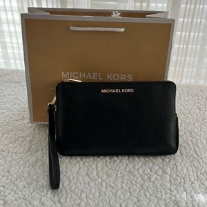 Auth NWT Michael Kors Adele Pebbled Leather Wallet