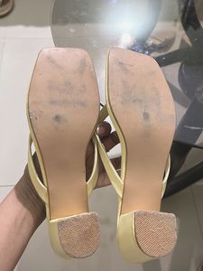 New Yellow Block Heels EU 39 UK 6 No